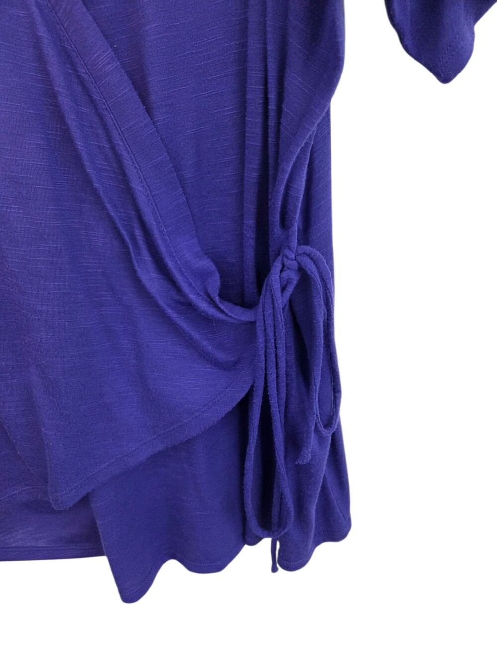 Torrid Purple Faux Wrap V-Neck Short Sleeve Stretch Blouse Size 4 ~ Pre-Owned - Picture 5 of 13
